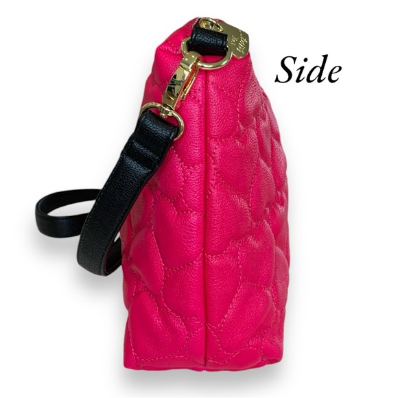 BETSY JOHNSON HOT PINK QUILTED HEARTS CROSSBODY BAG. - Picture 3 of 6